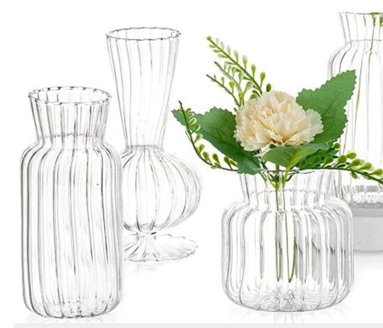 Mazas stikla vāzītes